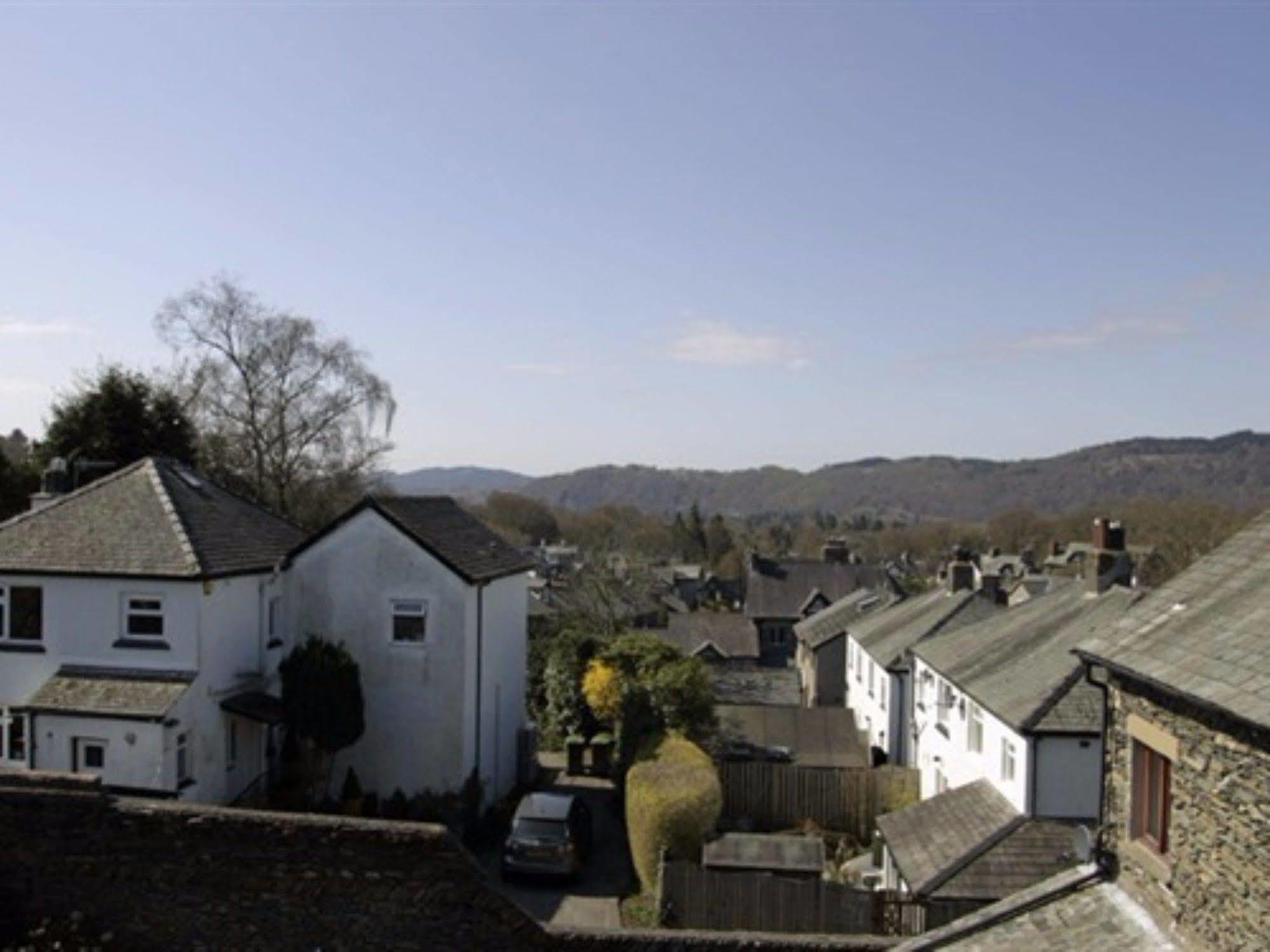 Montfort Cottage Guest House Windermere Exterior photo